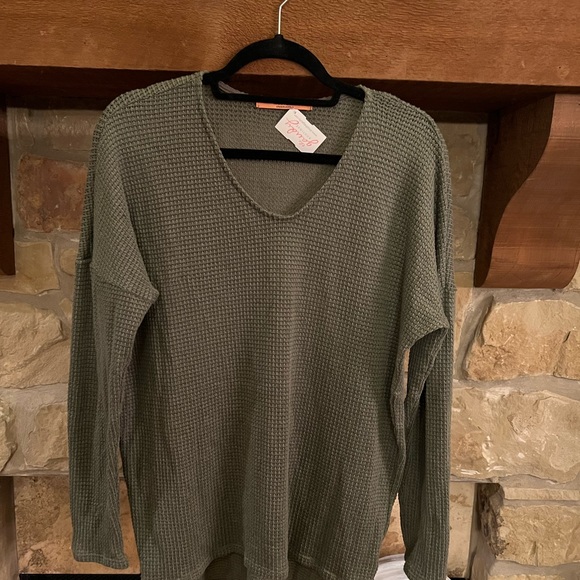NWT Waffle knit long sleeve pullover top - Picture 4 of 5